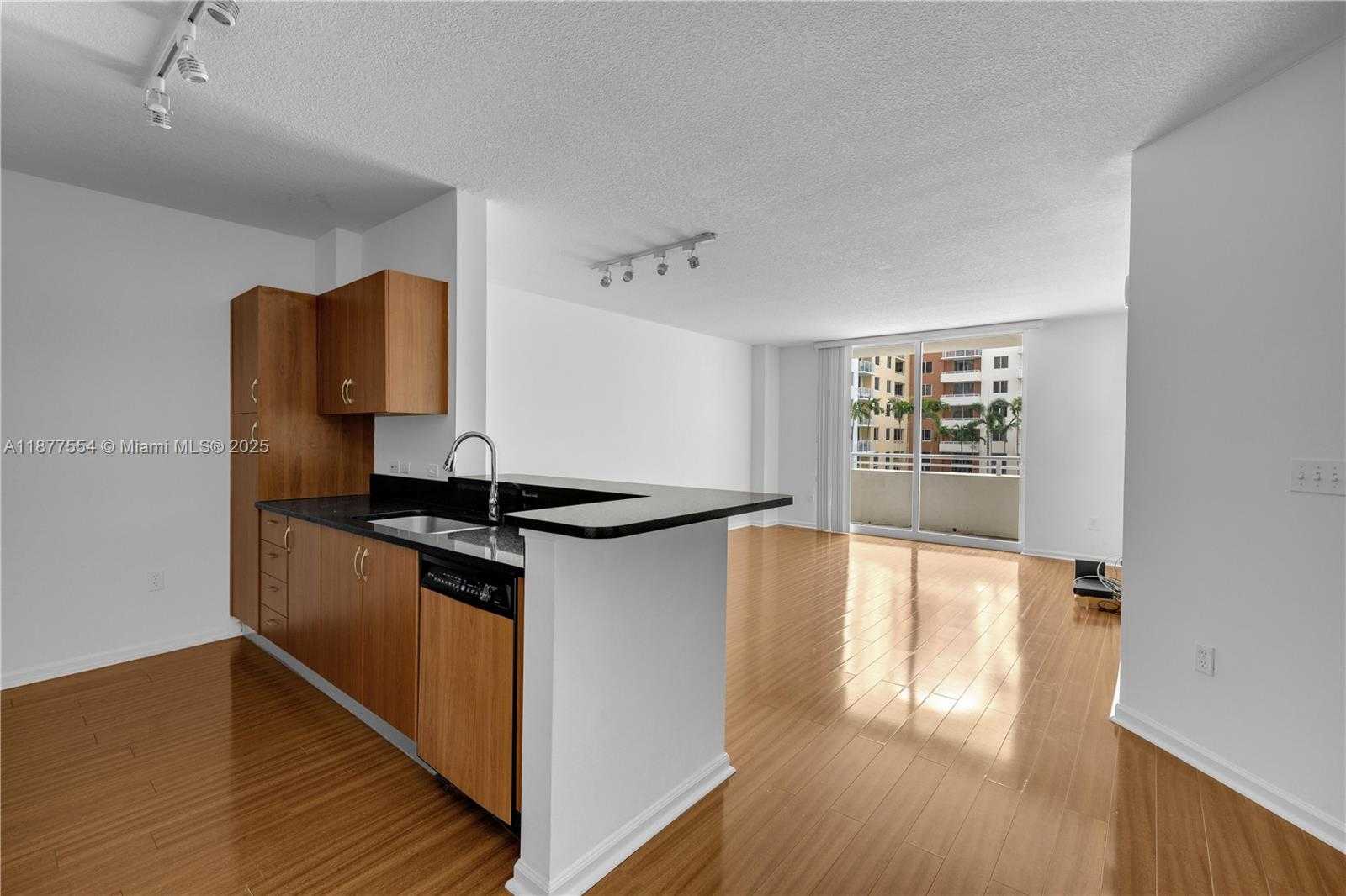 Small Image of 18800 NORTH EAST 29TH AVE #230, Aventura Number 9