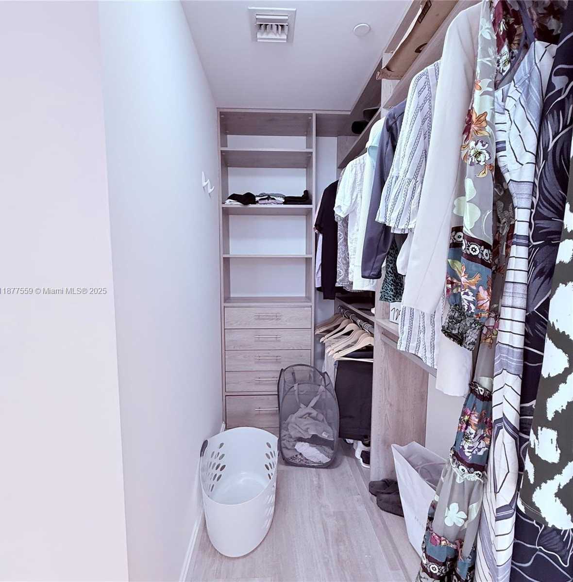 Small Image of 55 SOUTH WEST 9TH ST #4003, Miami Number 15