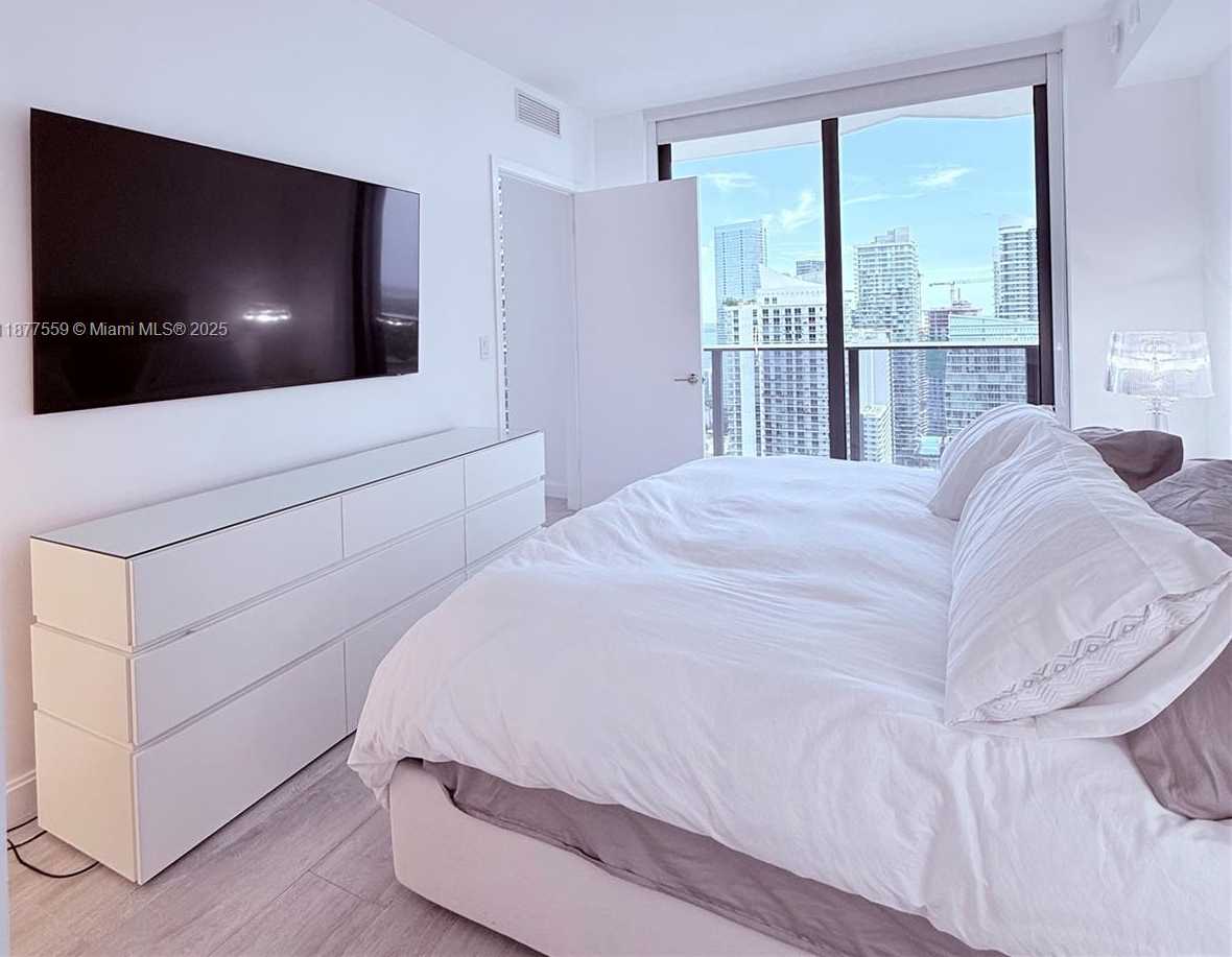 Small Image of 55 SOUTH WEST 9TH ST #4003, Miami Number 17