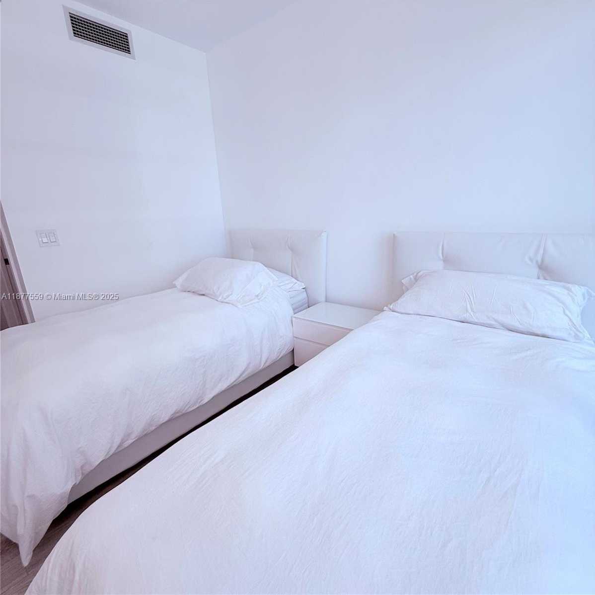 Small Image of 55 SOUTH WEST 9TH ST #4003, Miami Number 9