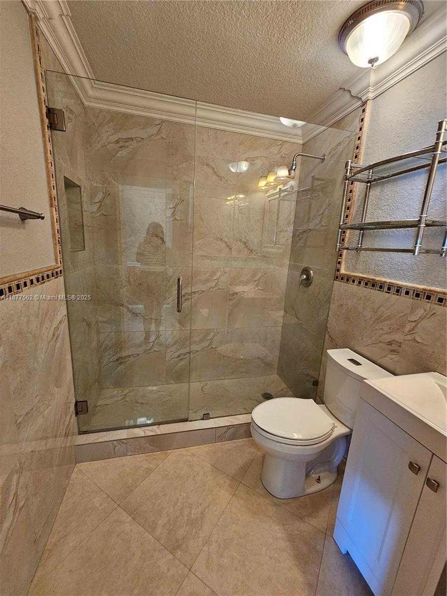 Small Image of 17215 SOUTH WEST 115TH AVE, Miami Number 11