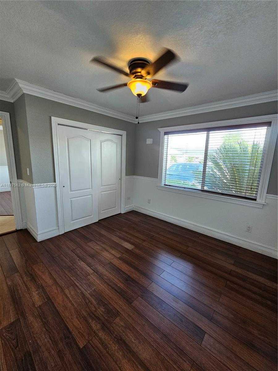 Small Image of 17215 SOUTH WEST 115TH AVE, Miami Number 14
