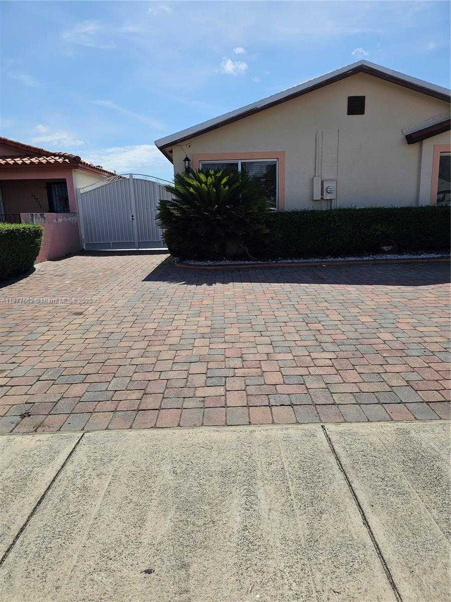 Small Image of 17215 SOUTH WEST 115TH AVE, Miami Number 22