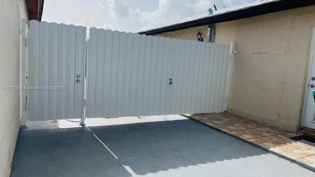 Small Image of 17215 SOUTH WEST 115TH AVE, Miami Number 23