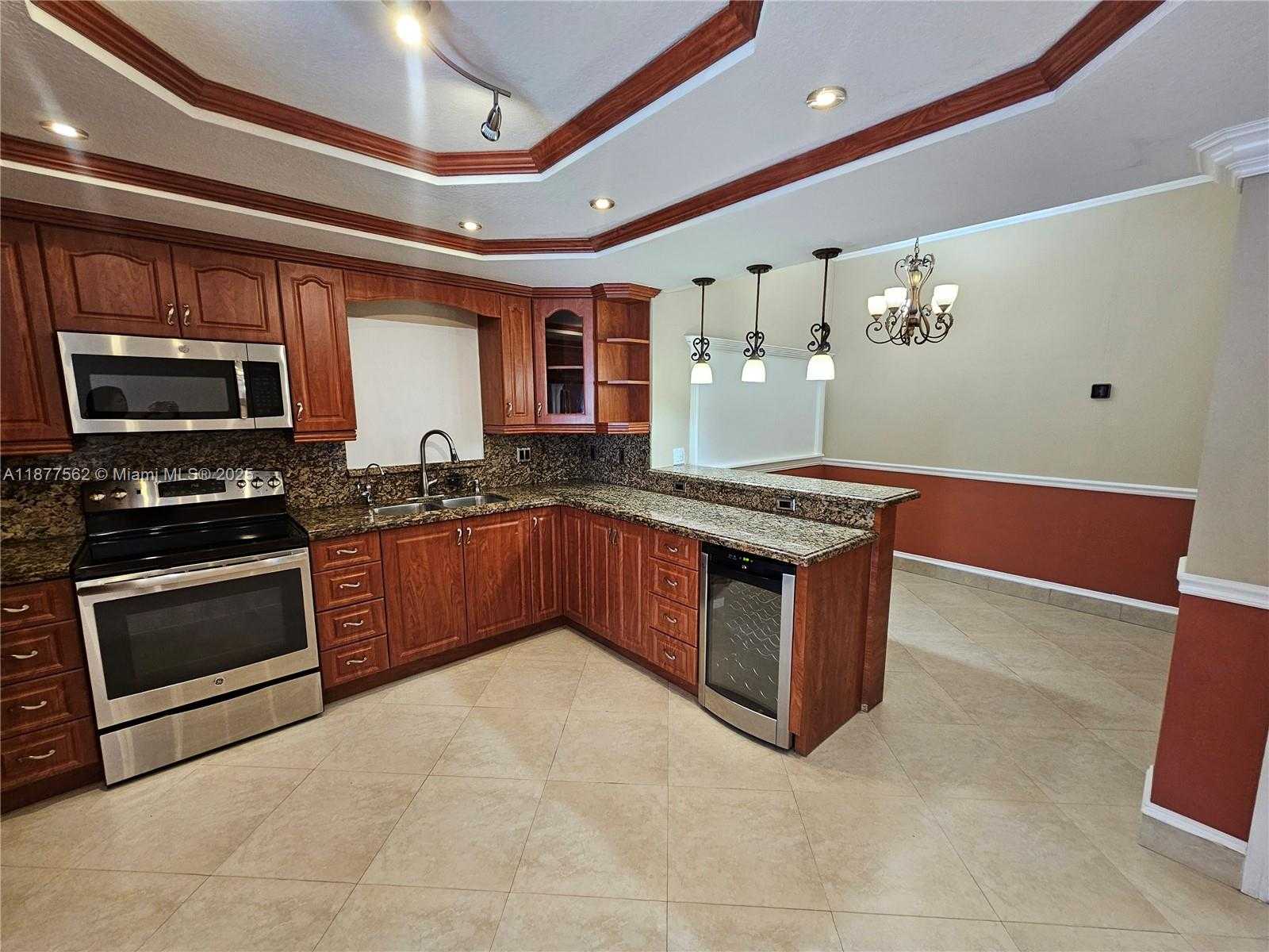 Small Image of 17215 SOUTH WEST 115TH AVE, Miami Number 6