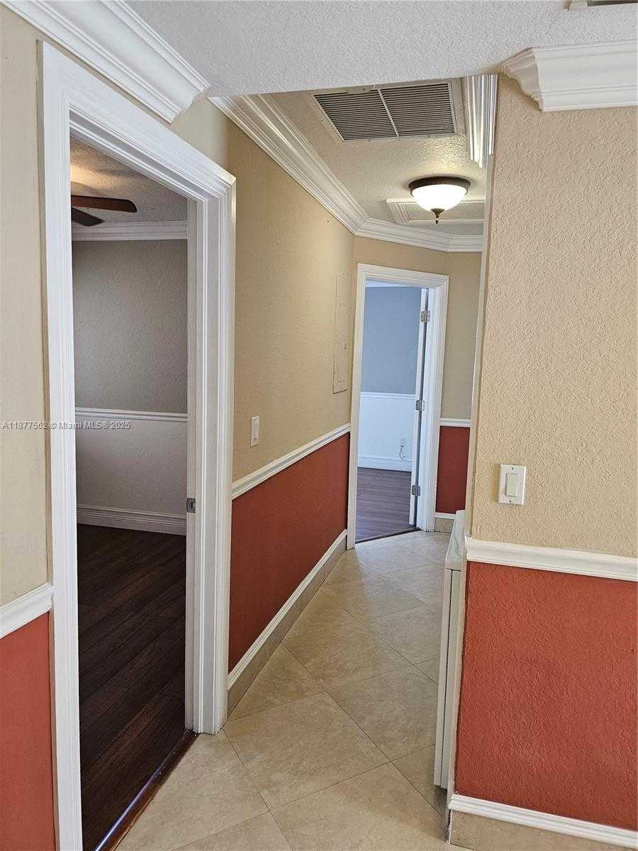 Small Image of 17215 SOUTH WEST 115TH AVE, Miami Number 8