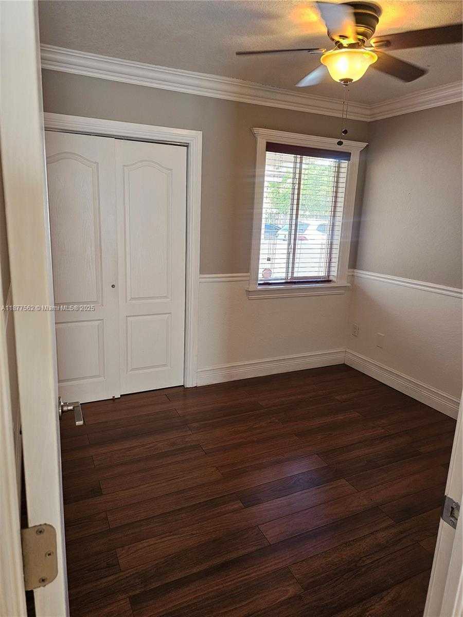 Small Image of 17215 SOUTH WEST 115TH AVE, Miami Number 9