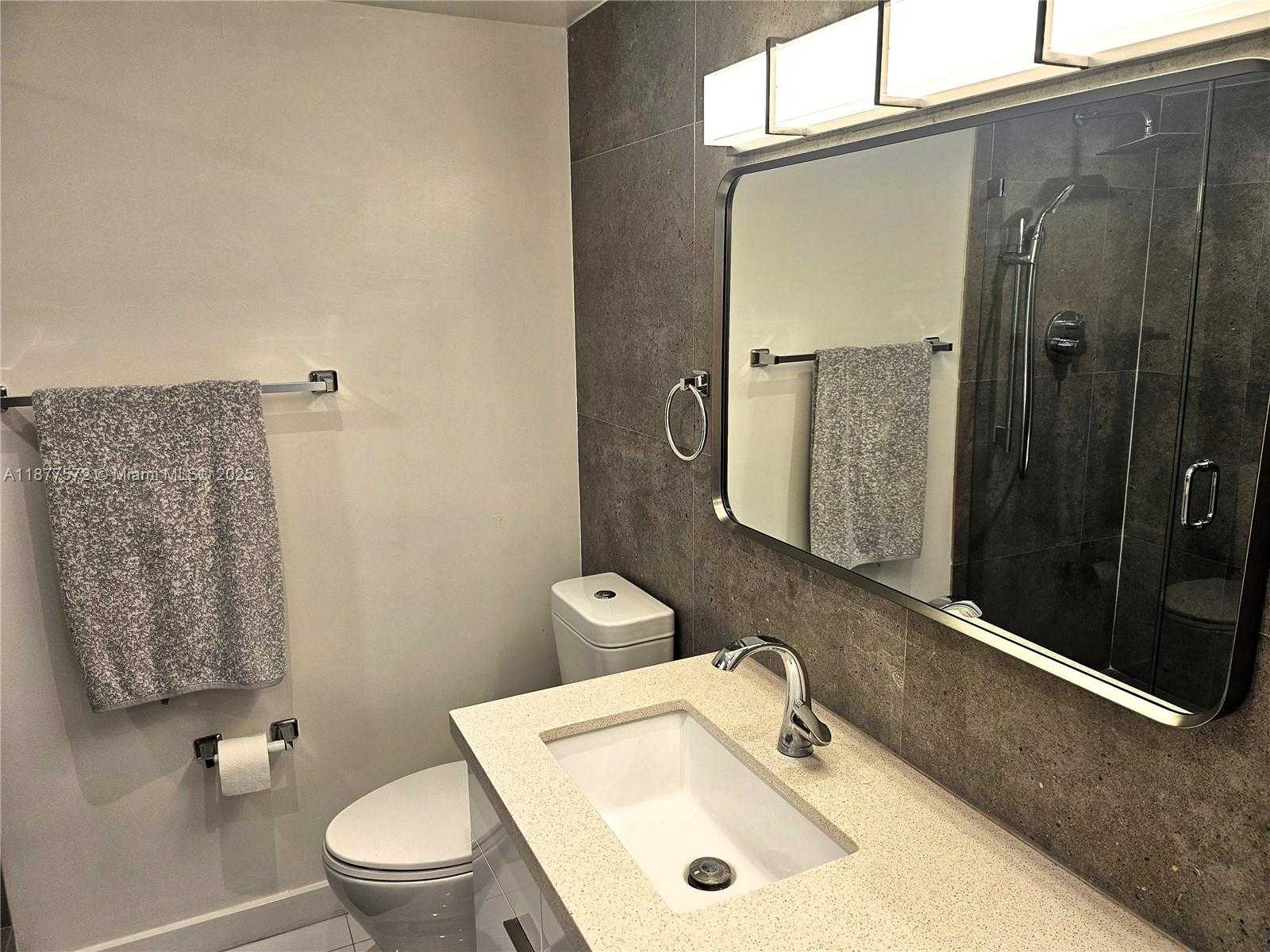 Small Image of 5161 COLLINS AVE #707, Miami Beach Number 13