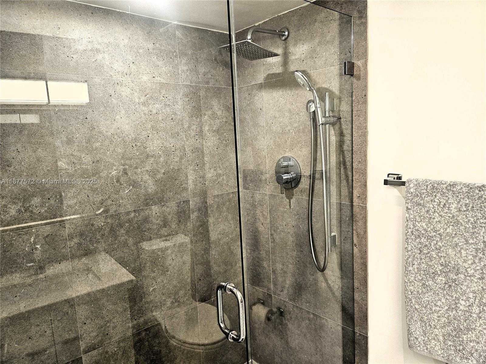 Small Image of 5161 COLLINS AVE #707, Miami Beach Number 14