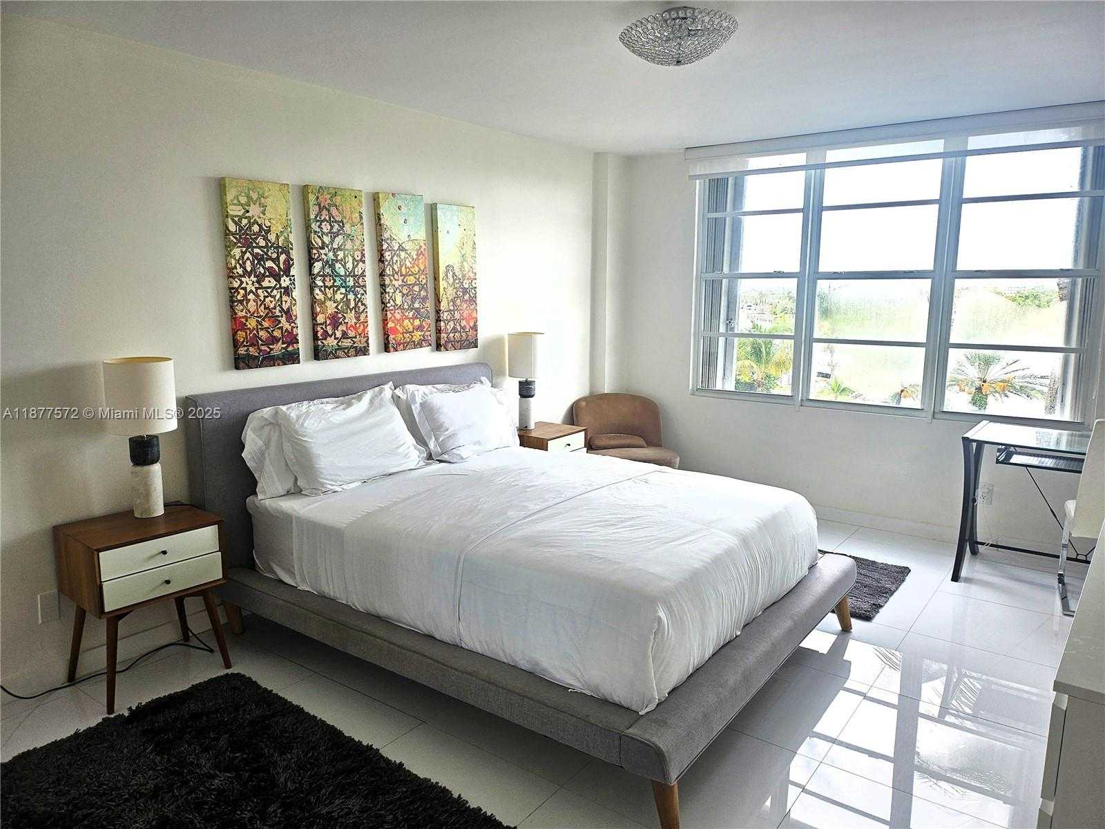 Small Image of 5161 COLLINS AVE #707, Miami Beach Number 19