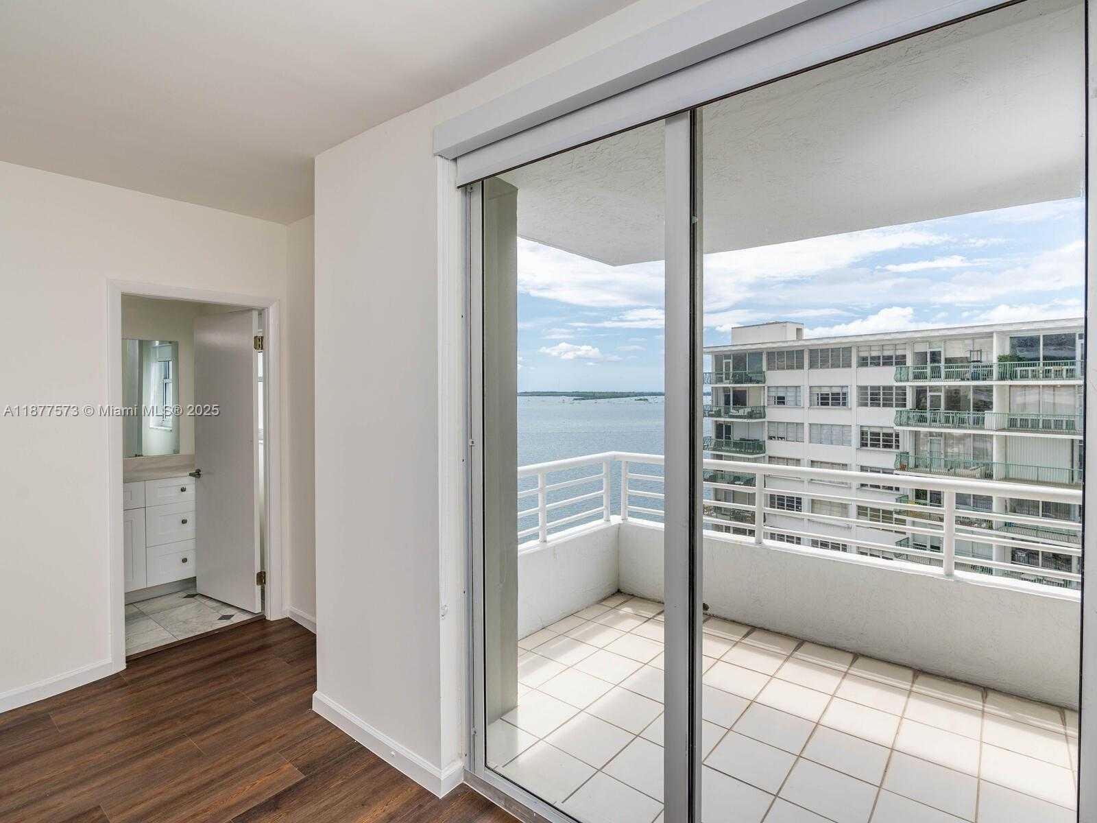 Small Image of 1402 BRICKELL BAY DR #1203, Miami Number 12