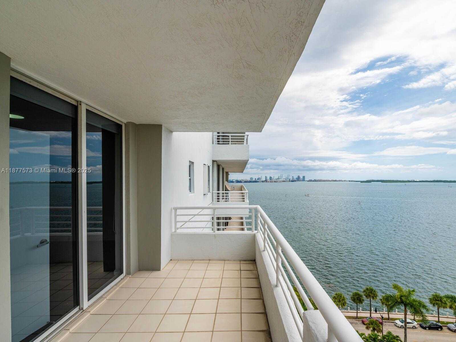 Small Image of 1402 BRICKELL BAY DR #1203, Miami Number 19