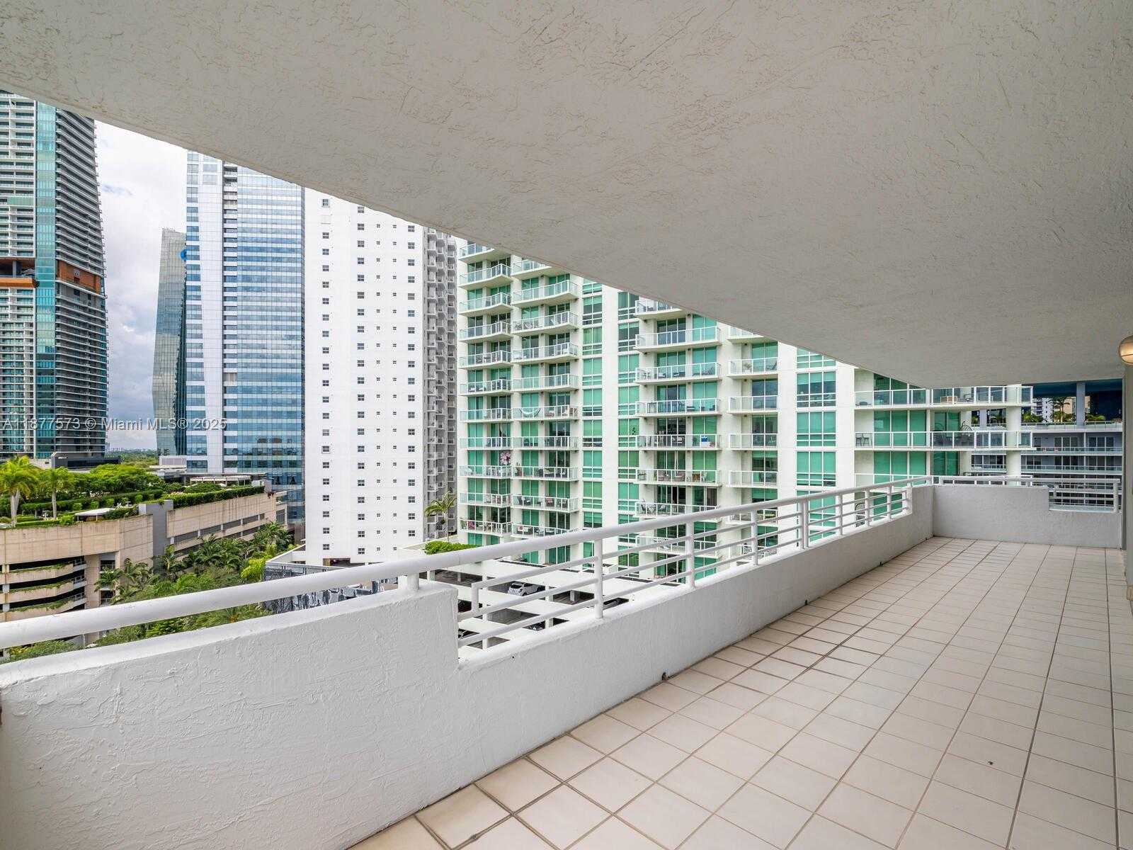 Small Image of 1402 BRICKELL BAY DR #1203, Miami Number 22