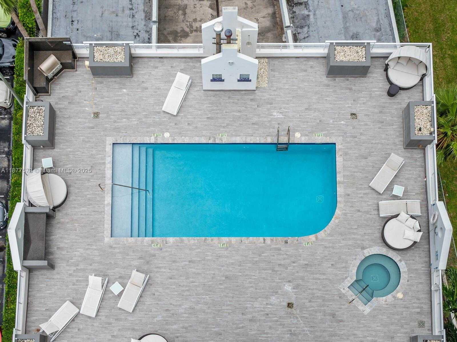 Small Image of 1402 BRICKELL BAY DR #1203, Miami Number 25