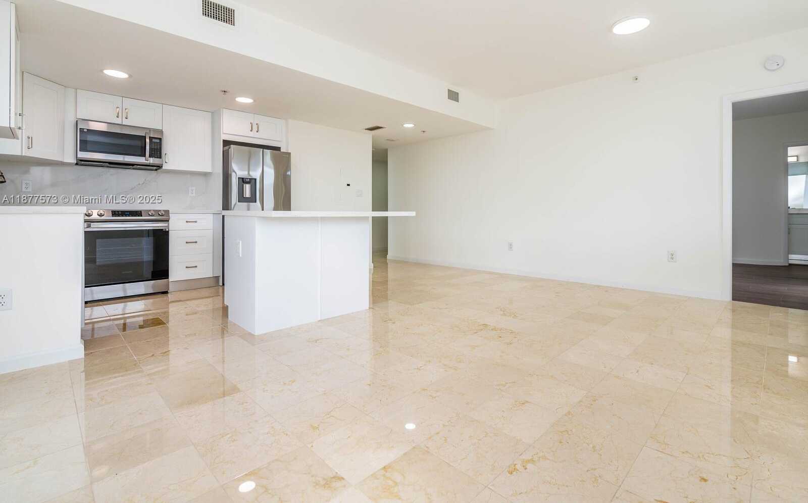 Small Image of 1402 BRICKELL BAY DR #1203, Miami Number 8