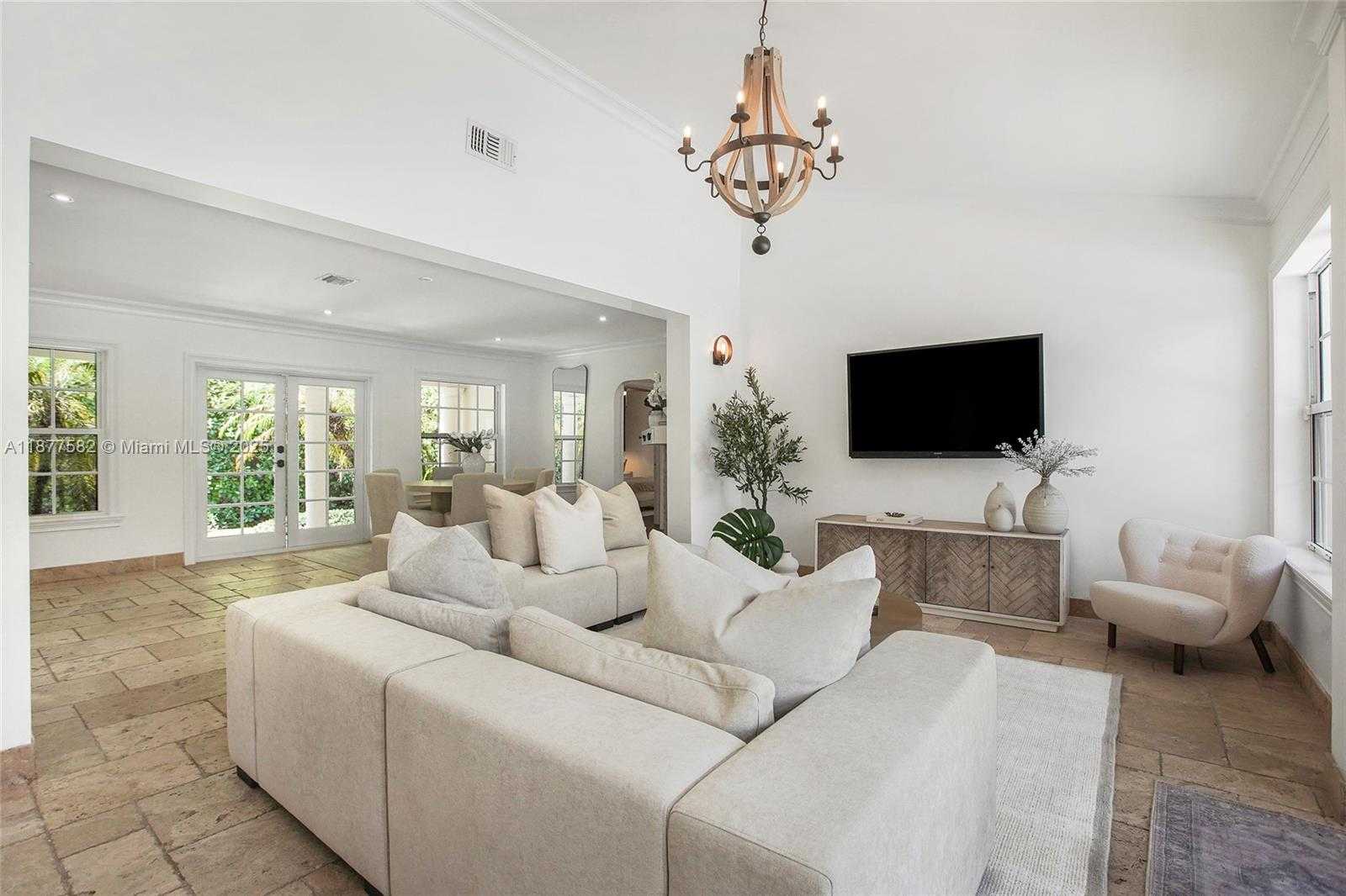 Small Image of 1161 SUNSET DR, Coral Gables Number 14