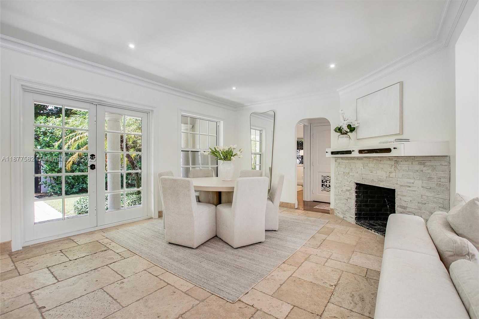 Small Image of 1161 SUNSET DR, Coral Gables Number 16