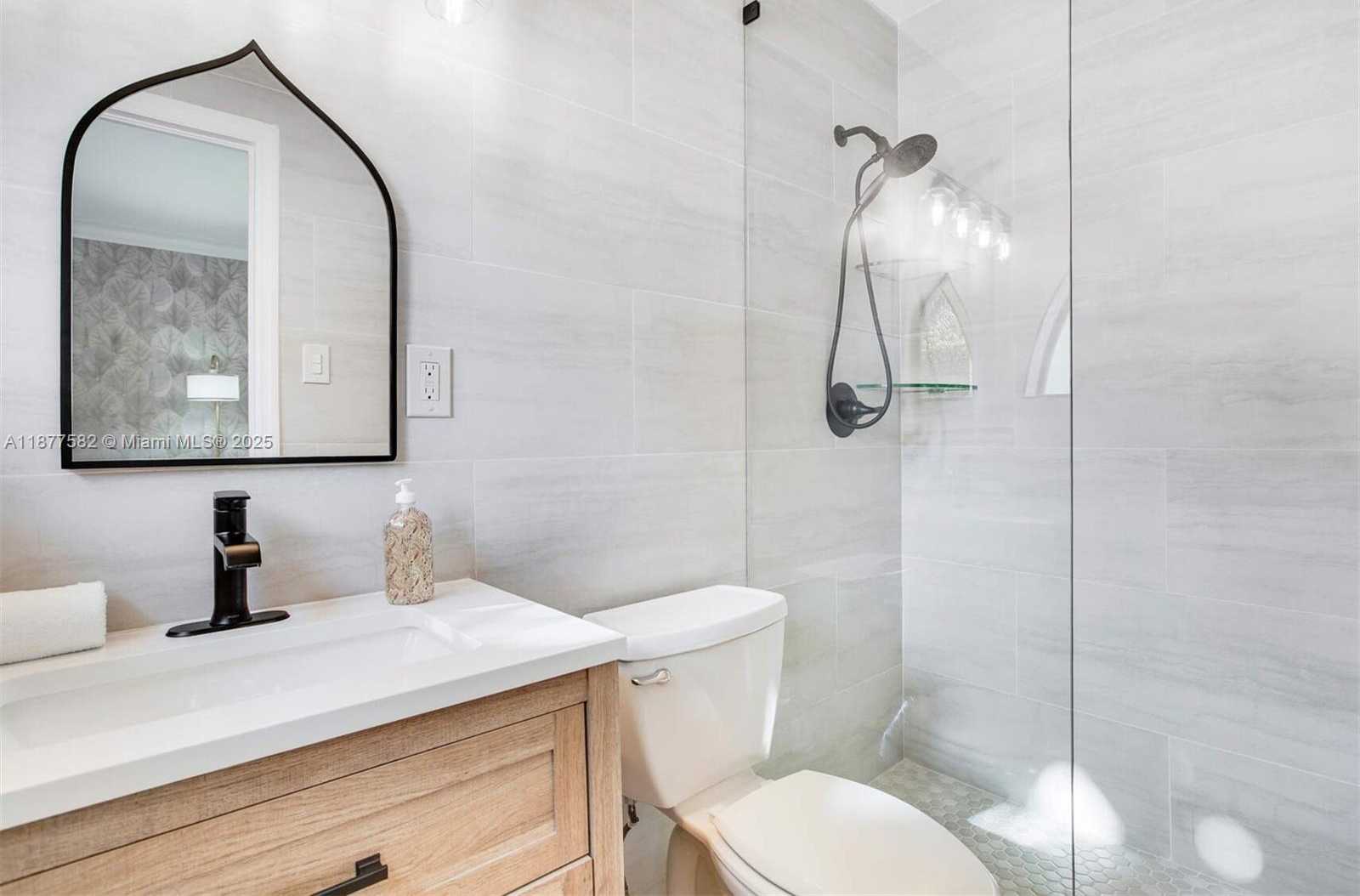 Small Image of 1161 SUNSET DR, Coral Gables Number 21