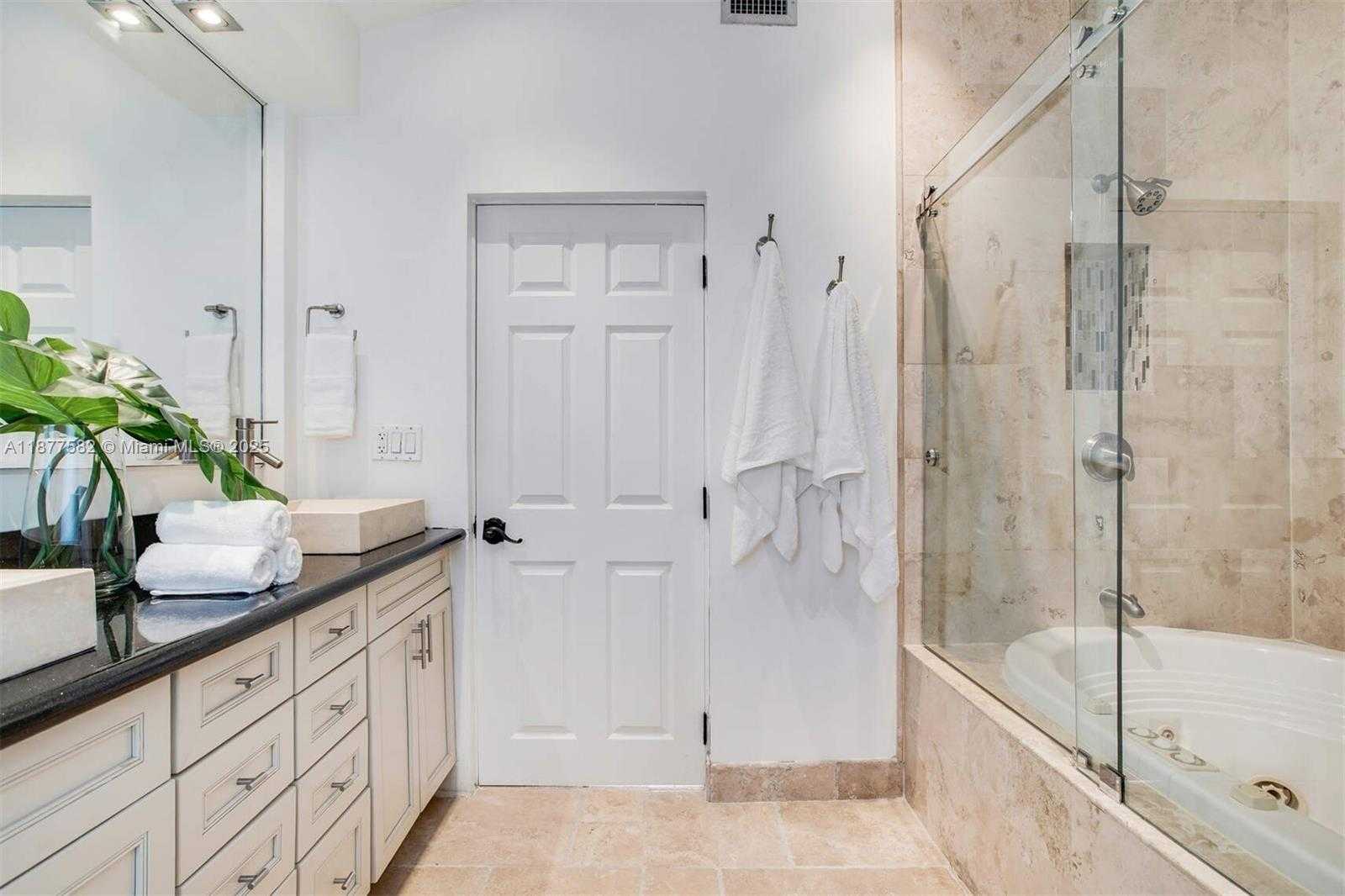 Small Image of 1161 SUNSET DR, Coral Gables Number 24