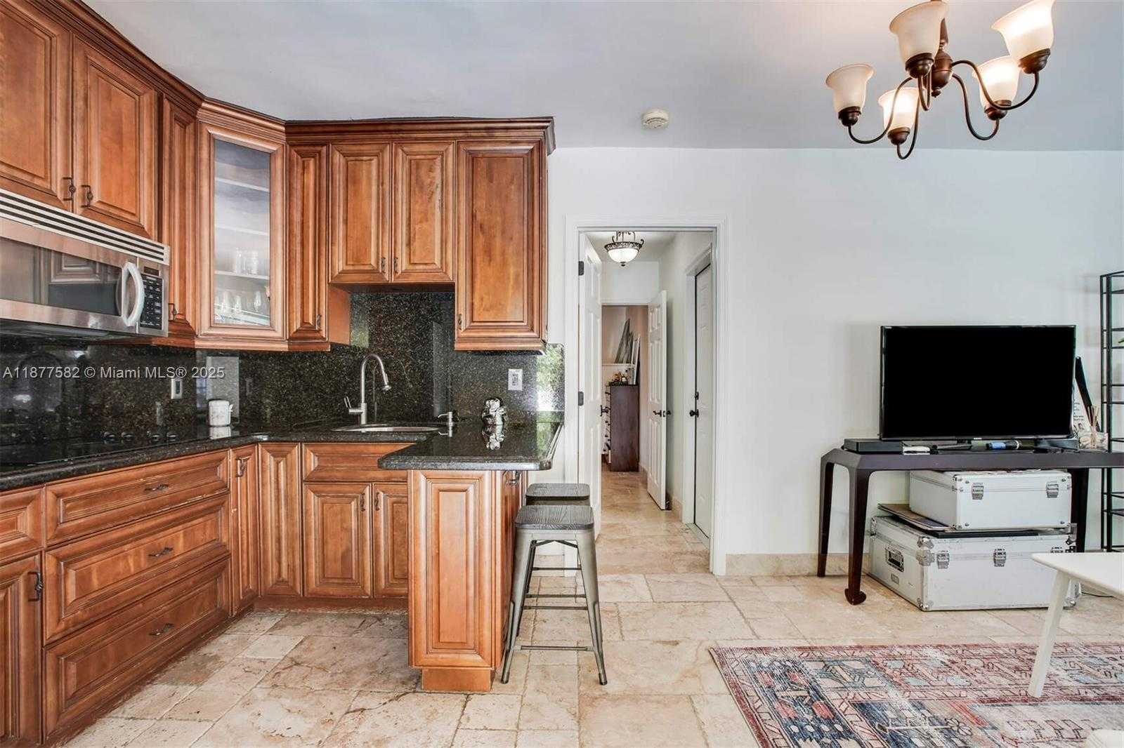 Small Image of 1161 SUNSET DR, Coral Gables Number 32