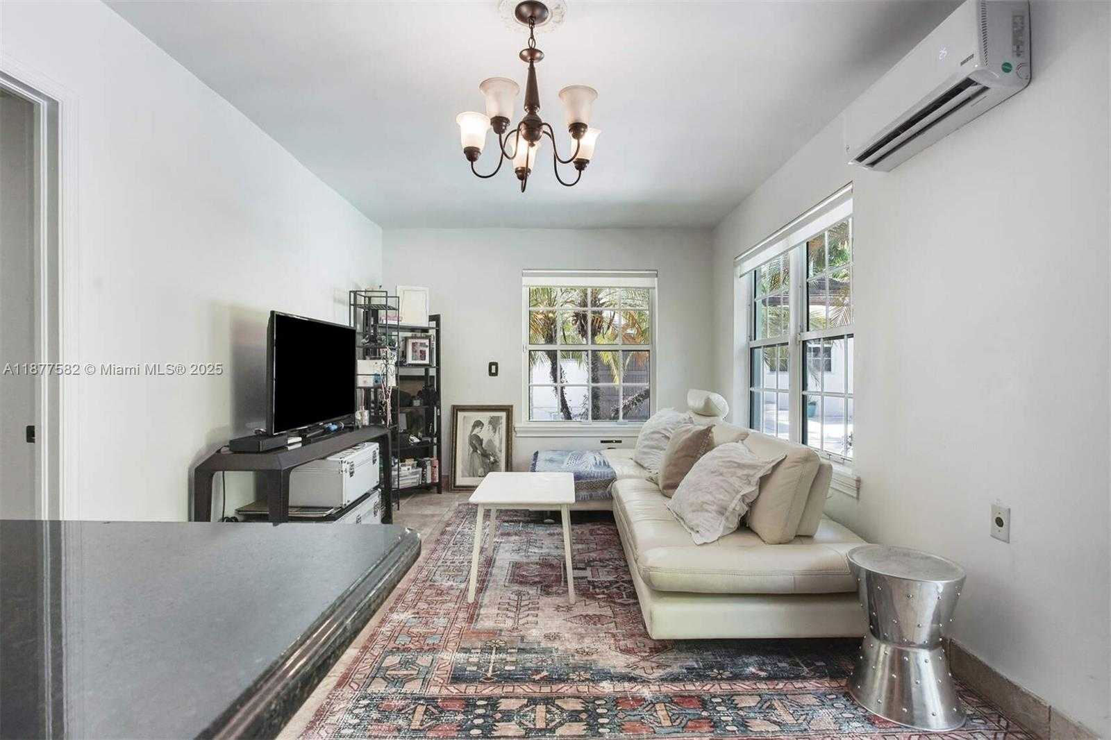 Small Image of 1161 SUNSET DR, Coral Gables Number 34