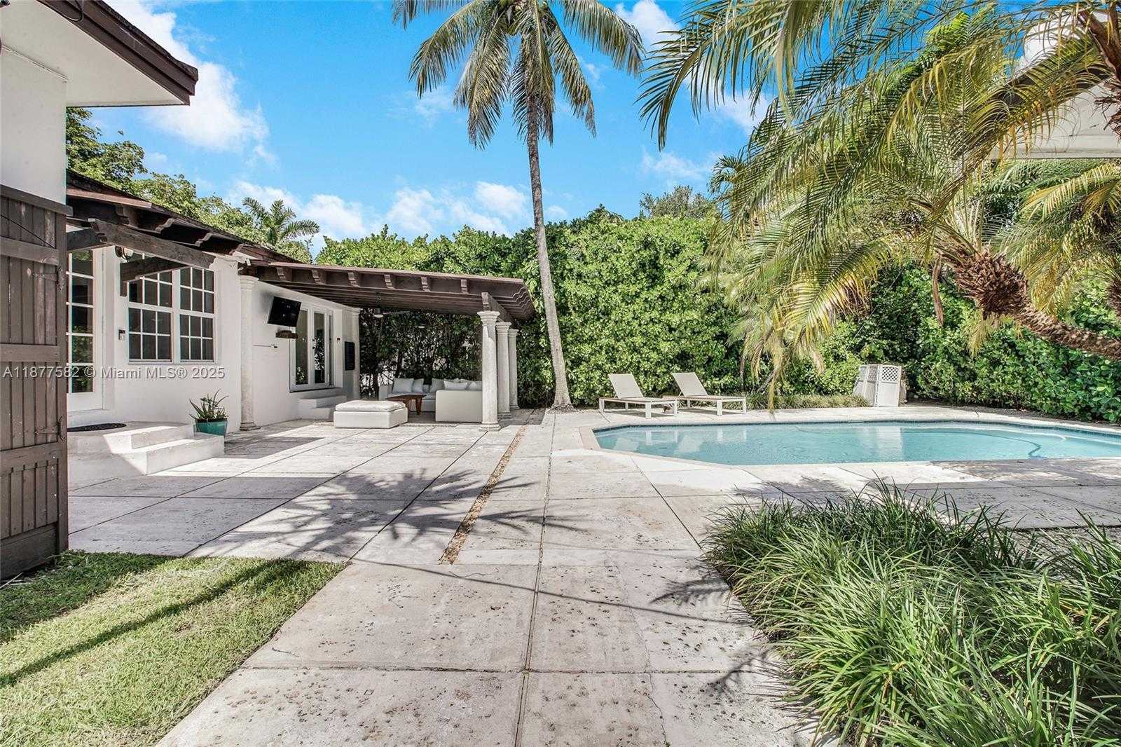 Small Image of 1161 SUNSET DR, Coral Gables Number 46