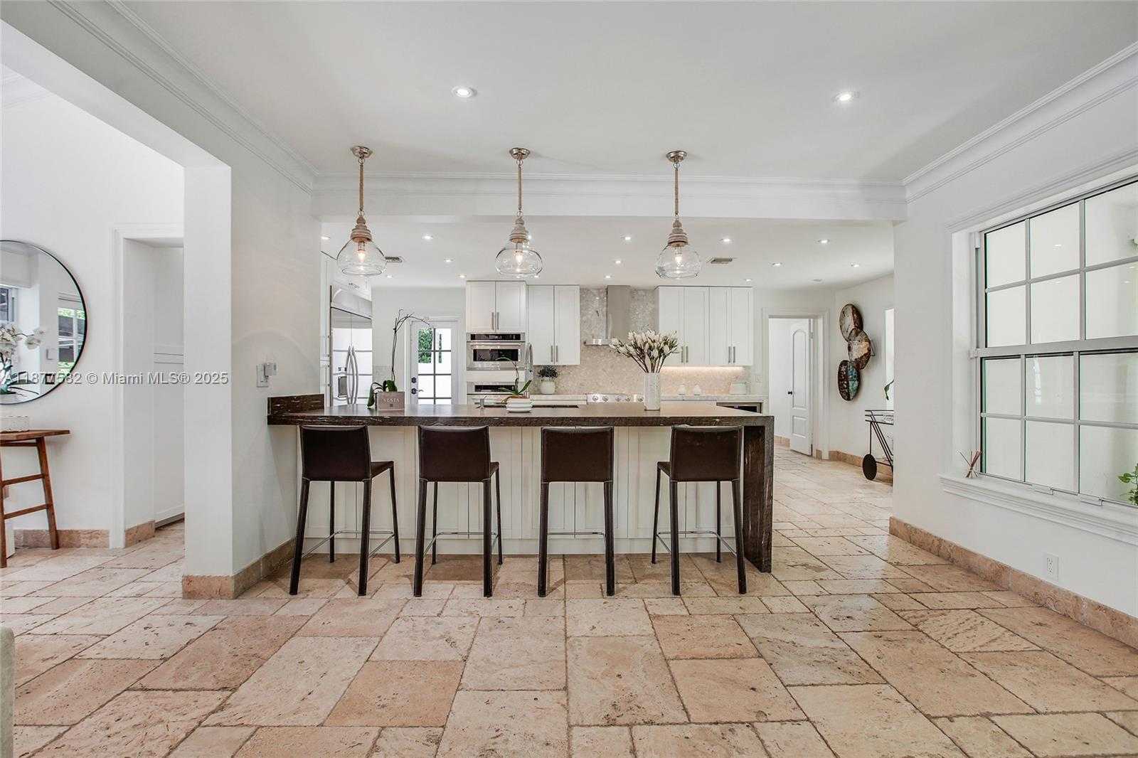 Small Image of 1161 SUNSET DR, Coral Gables Number 8