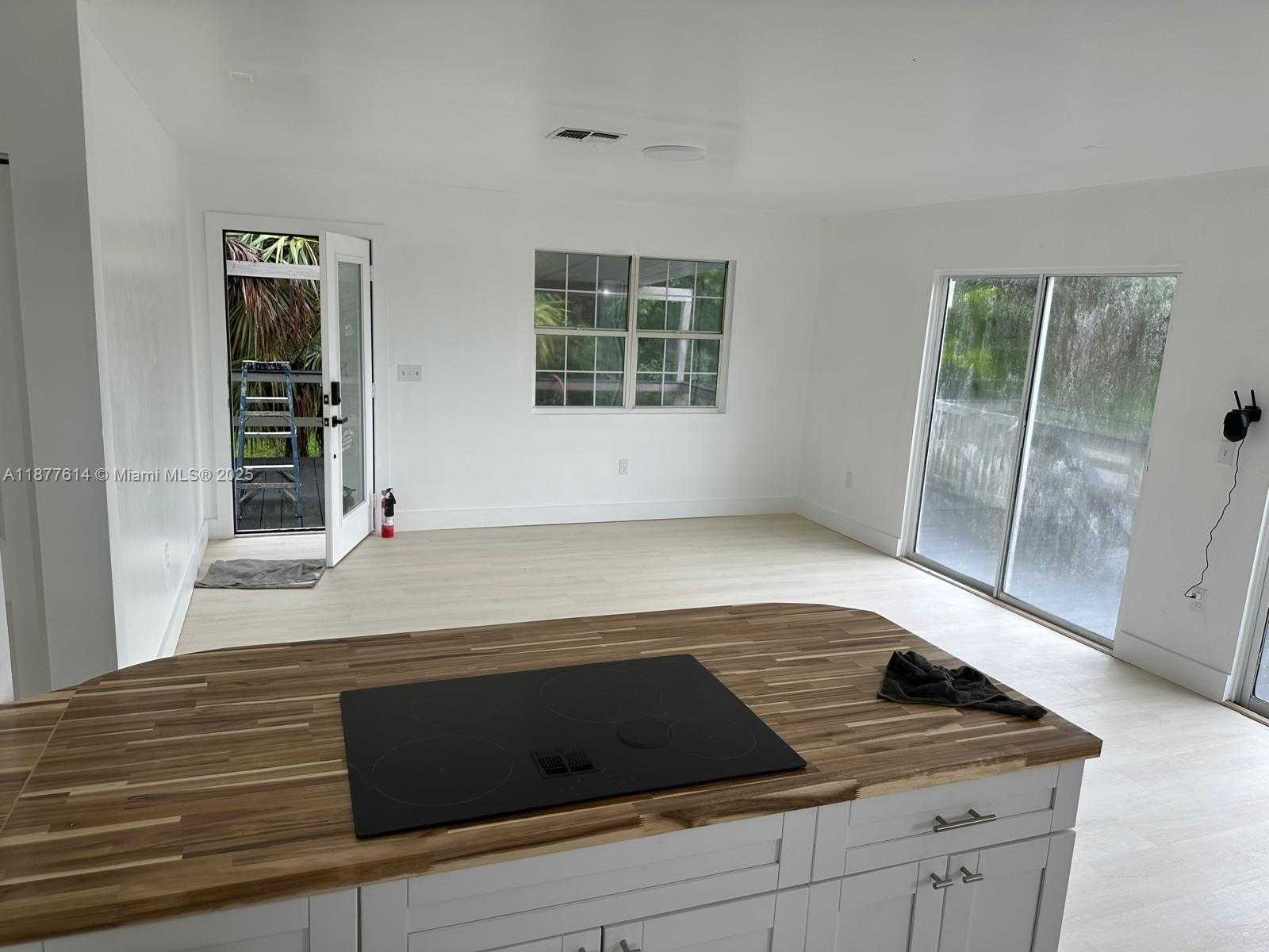 Small Image of 420 BURNING TREE LN #420, Punta Gorda Number 7