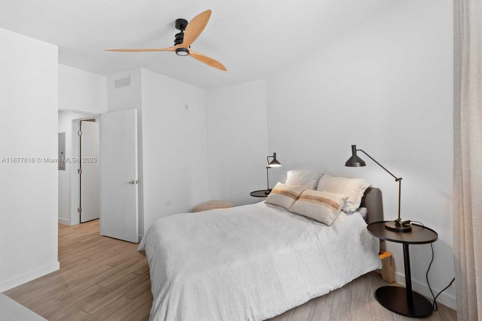 Small Image of 999 SOUTH WEST 1ST AVE #2502, Miami Number 18
