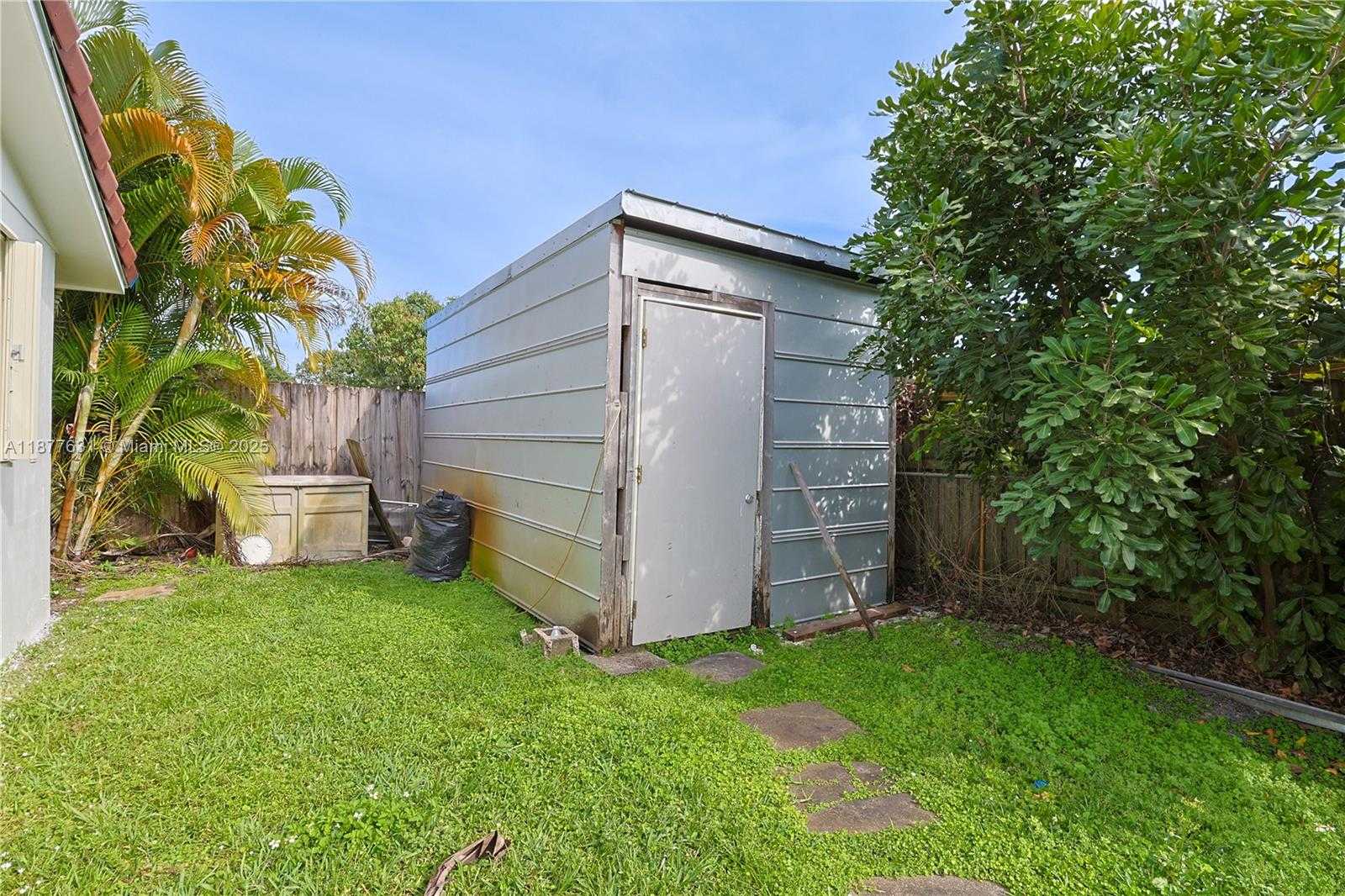 Small Image of 9020 NORTH WEST 21ST CT, Pembroke Pines Number 35