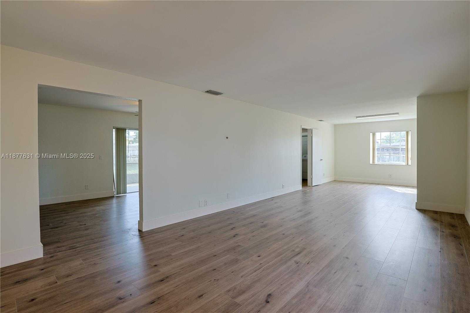 Small Image of 9020 NORTH WEST 21ST CT, Pembroke Pines Number 8
