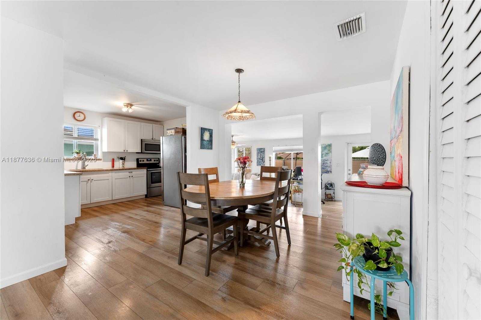 Small Image of 2625 SOUTH WEST 67TH AVE #1, Miami Number 5