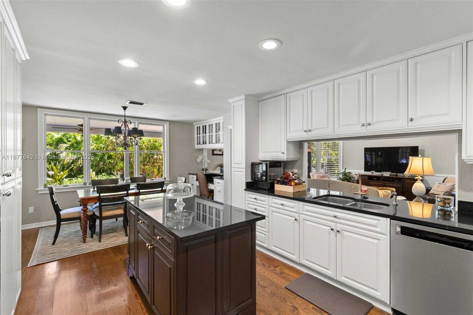 Small Image of 3003 WEST VILLA ROSA PARK, Tampa Number 6