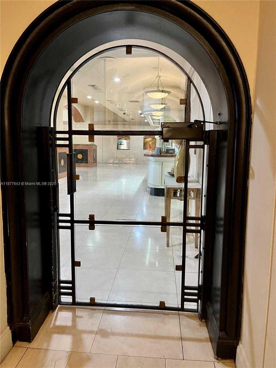 Small Image of 555 NORTH EAST 15TH ST #15G, Miami Number 31