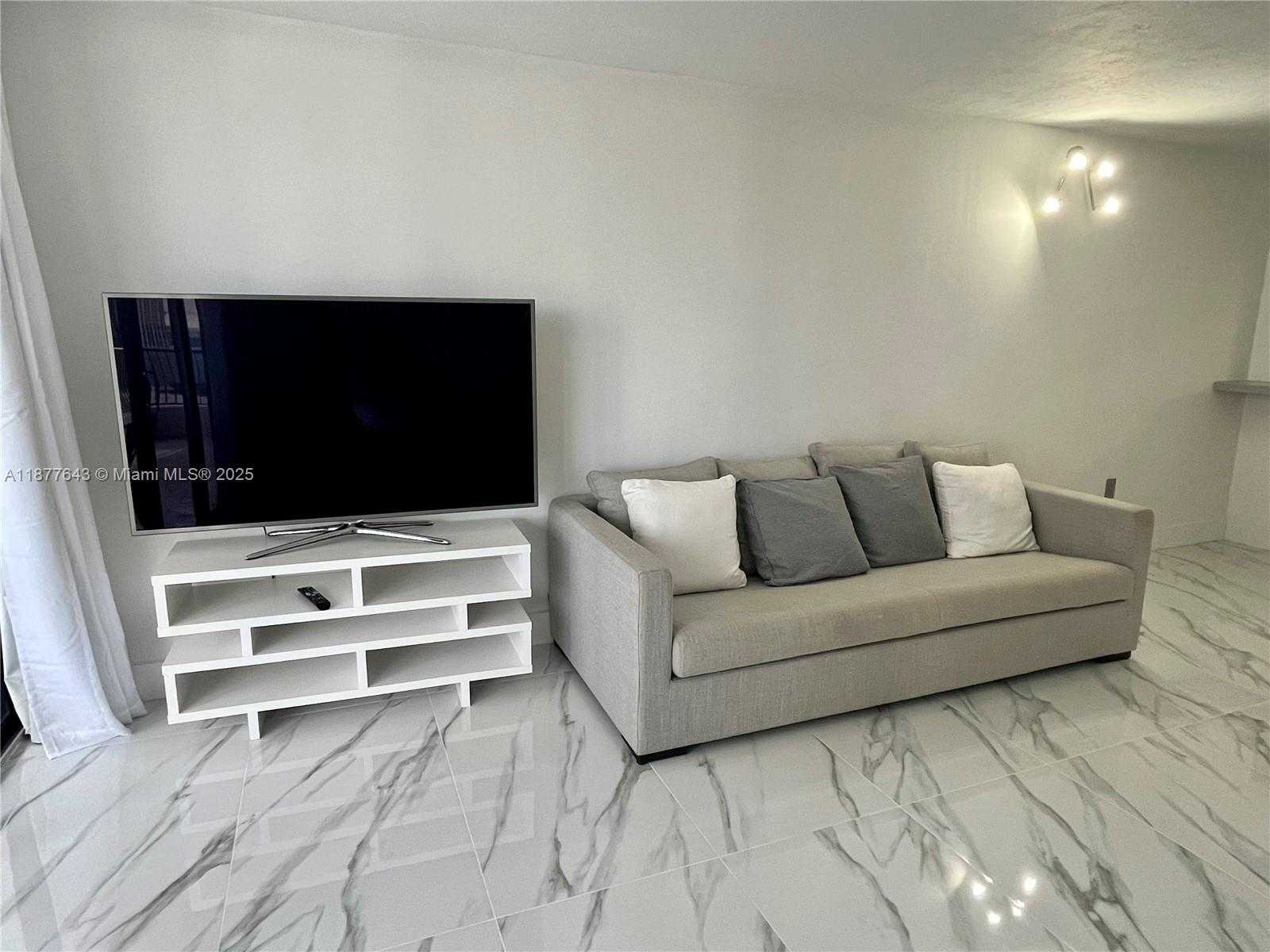 Small Image of 555 NORTH EAST 15TH ST #15G, Miami Number 36