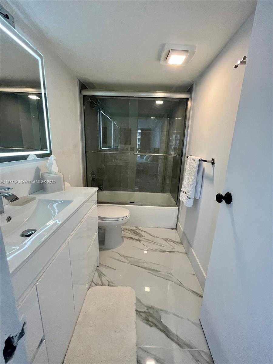 Small Image of 555 NORTH EAST 15TH ST #15G, Miami Number 47