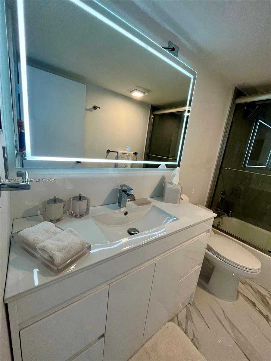 Small Image of 555 NORTH EAST 15TH ST #15G, Miami Number 49