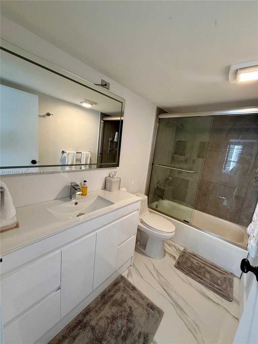 Small Image of 555 NORTH EAST 15TH ST #15G, Miami Number 58