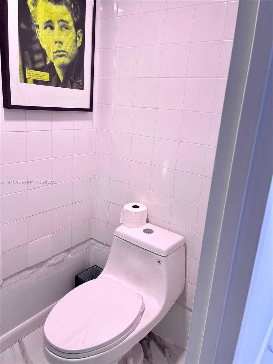 Small Image of 555 NORTH EAST 15TH ST #15G, Miami Number 60