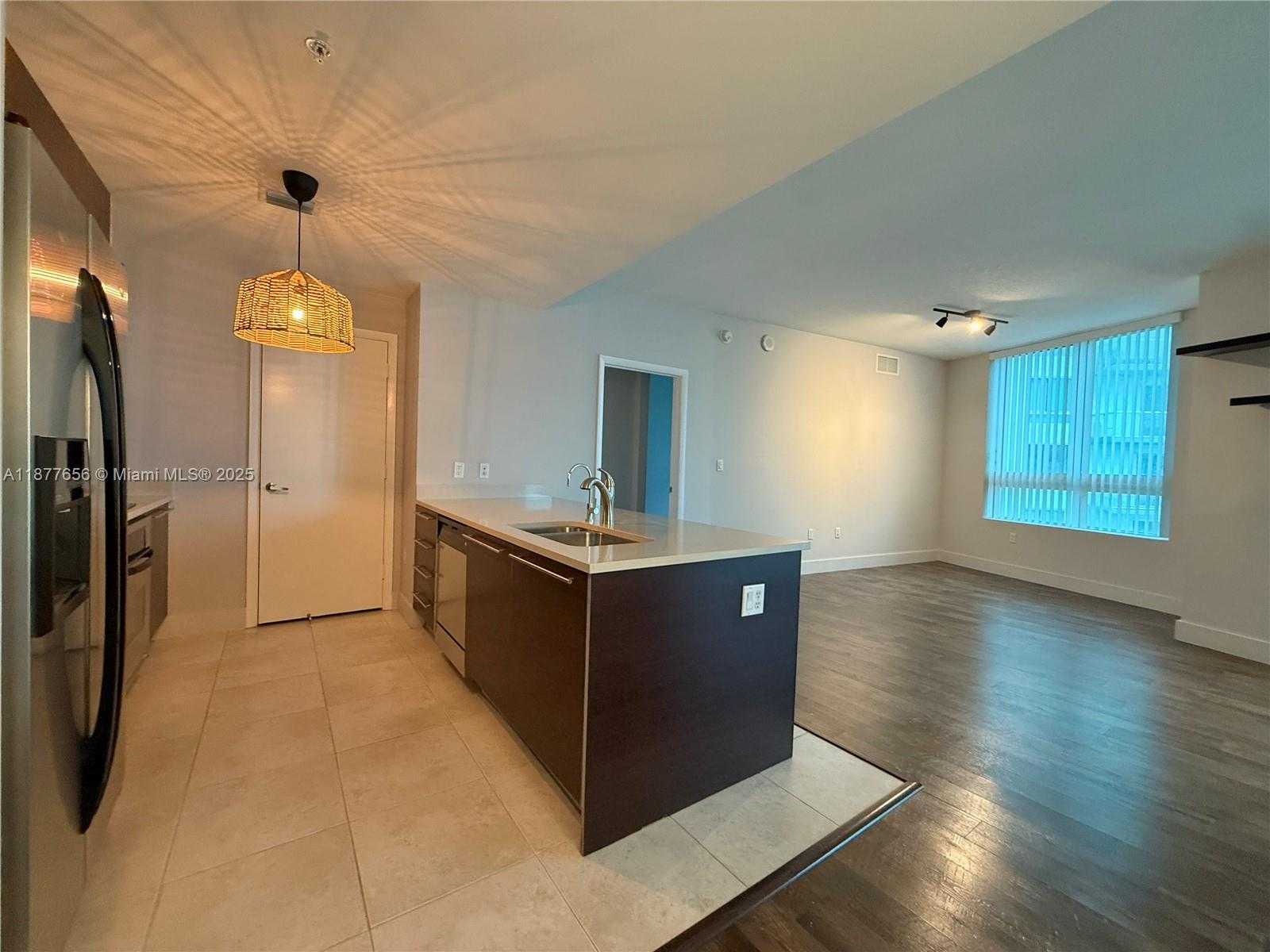 Imagen de Pequeño Objeto