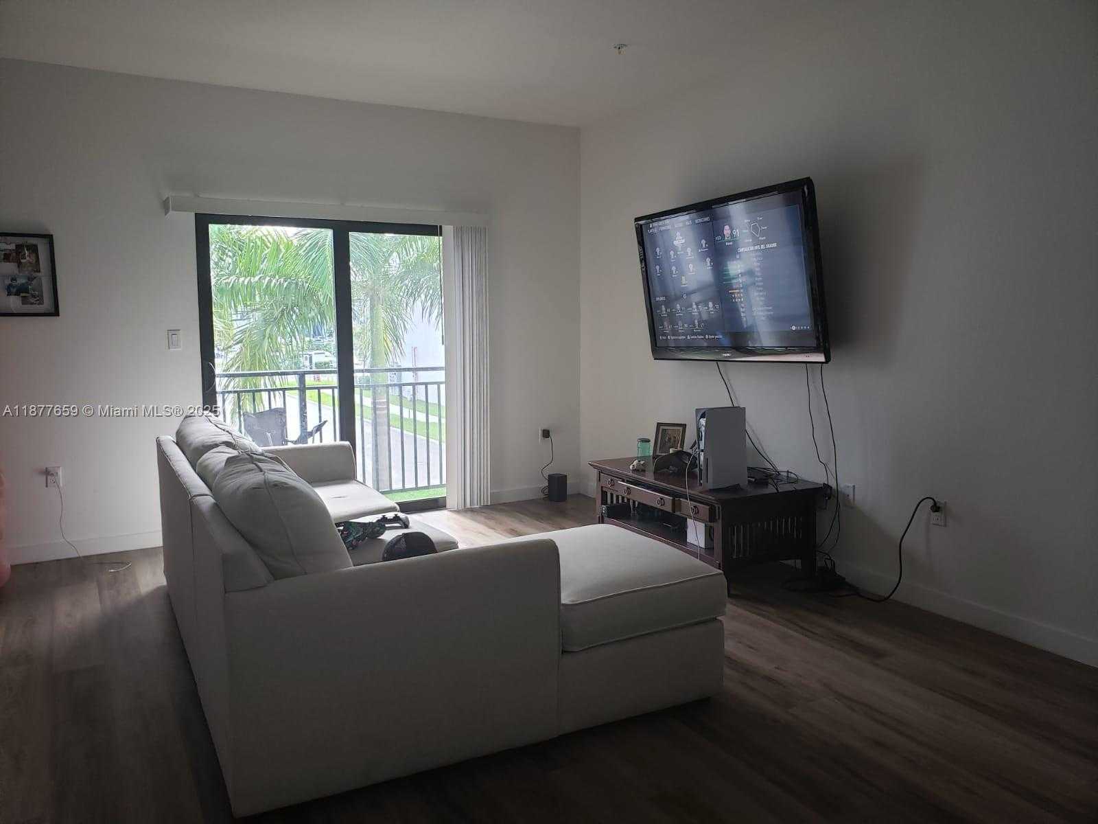 Small Image of 15540 SOUTH WEST 136TH ST #210, Miami Number 13