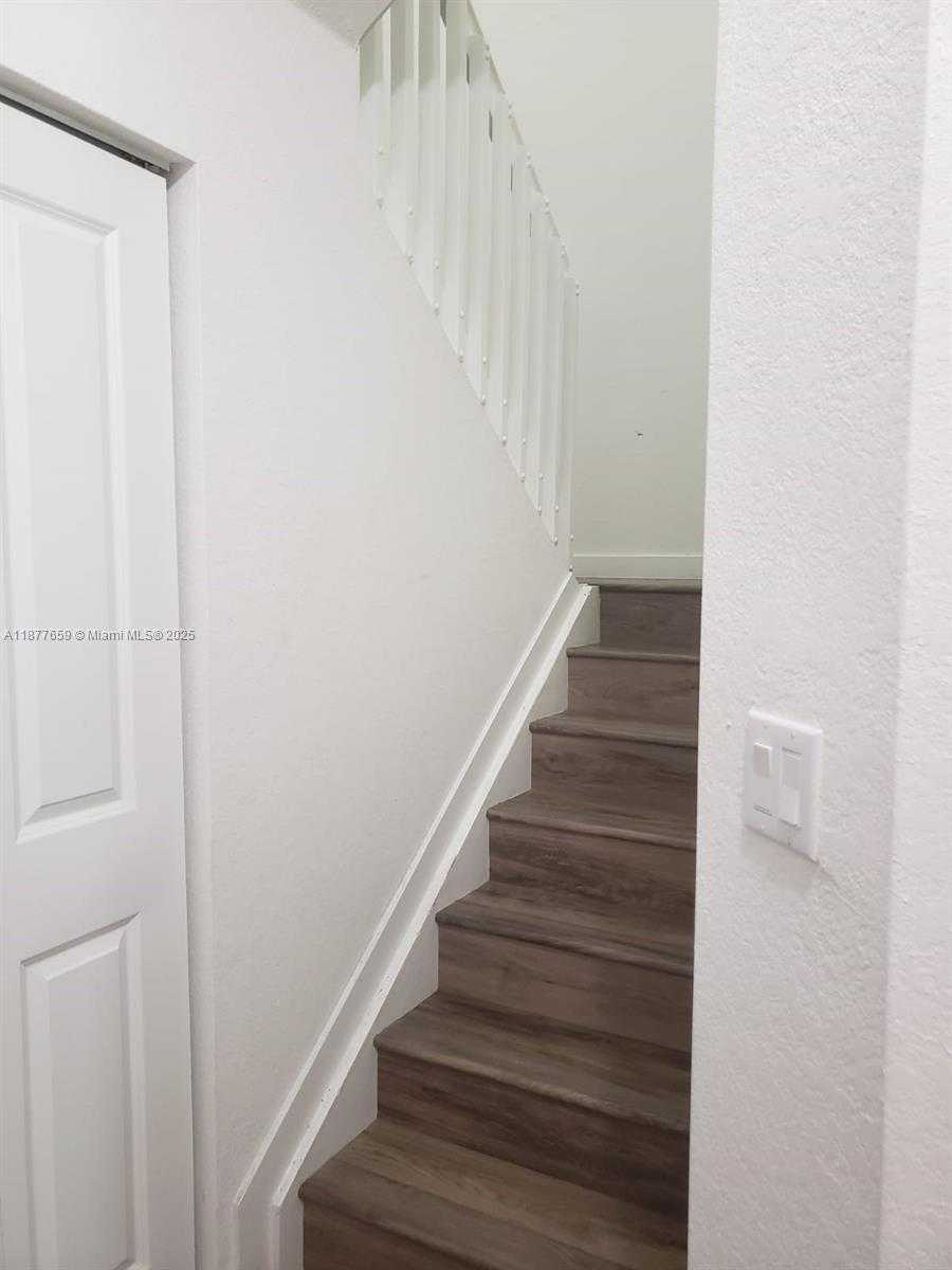 Small Image of 15540 SOUTH WEST 136TH ST #210, Miami Number 19