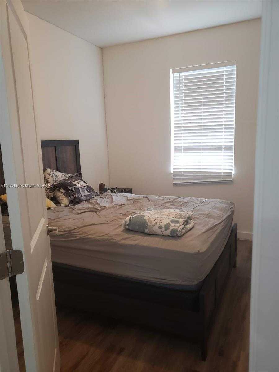 Small Image of 15540 SOUTH WEST 136TH ST #210, Miami Number 20