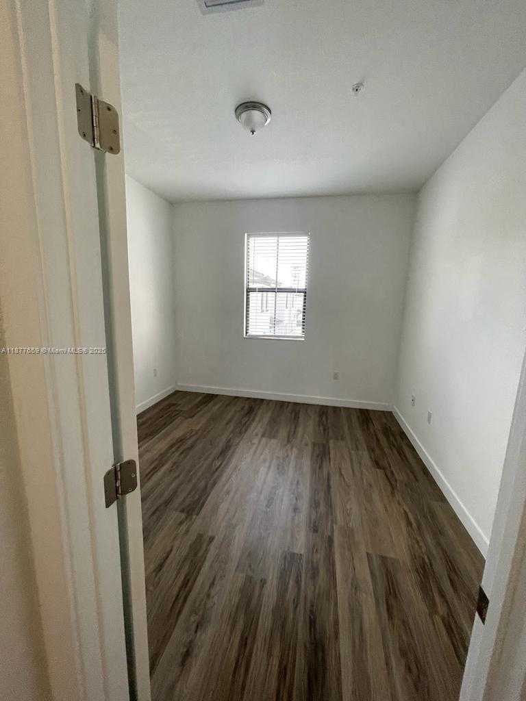 Small Image of 15540 SOUTH WEST 136TH ST #210, Miami Number 26