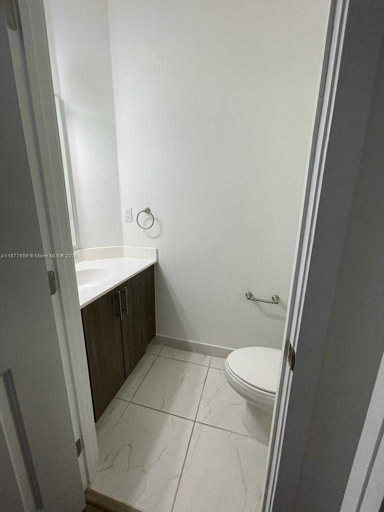 Small Image of 15540 SOUTH WEST 136TH ST #210, Miami Number 33