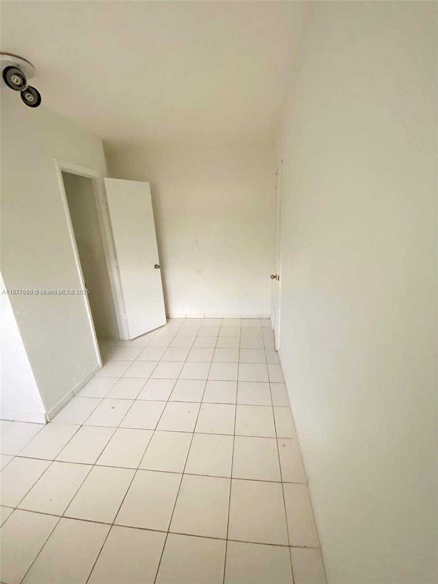 Small Image of 2612 JOHNSON ST #13, Hollywood Number 12