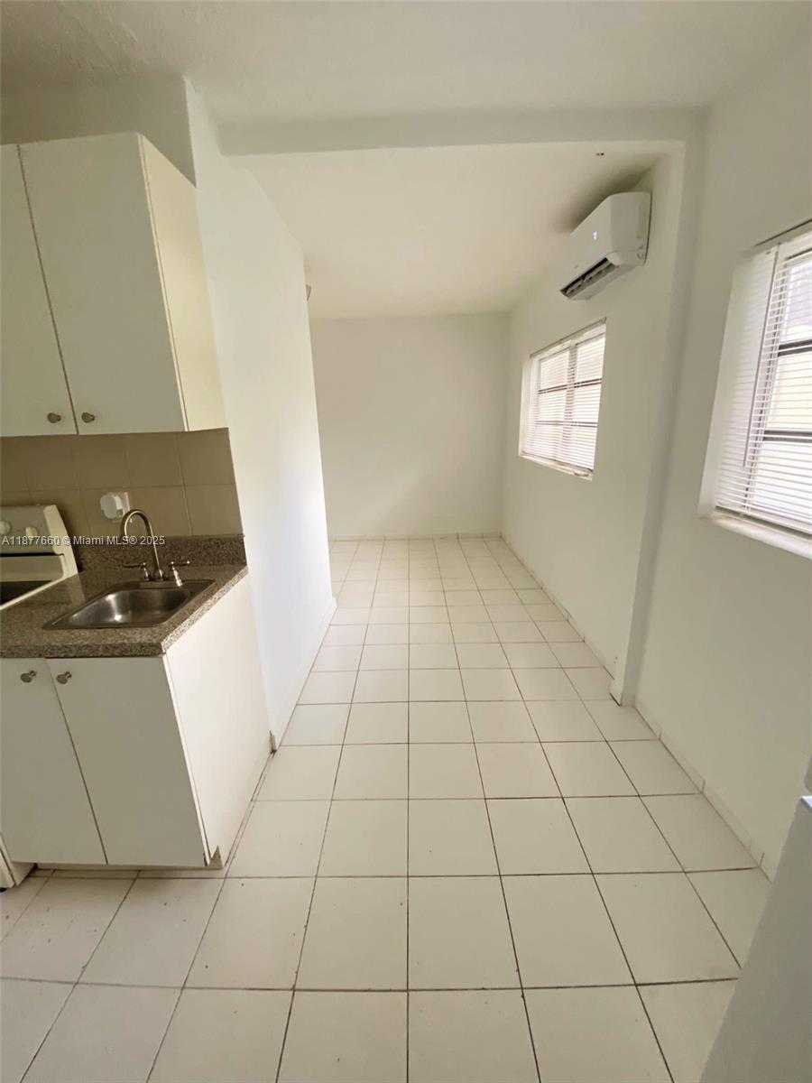 Small Image of 2612 JOHNSON ST #13, Hollywood Number 13