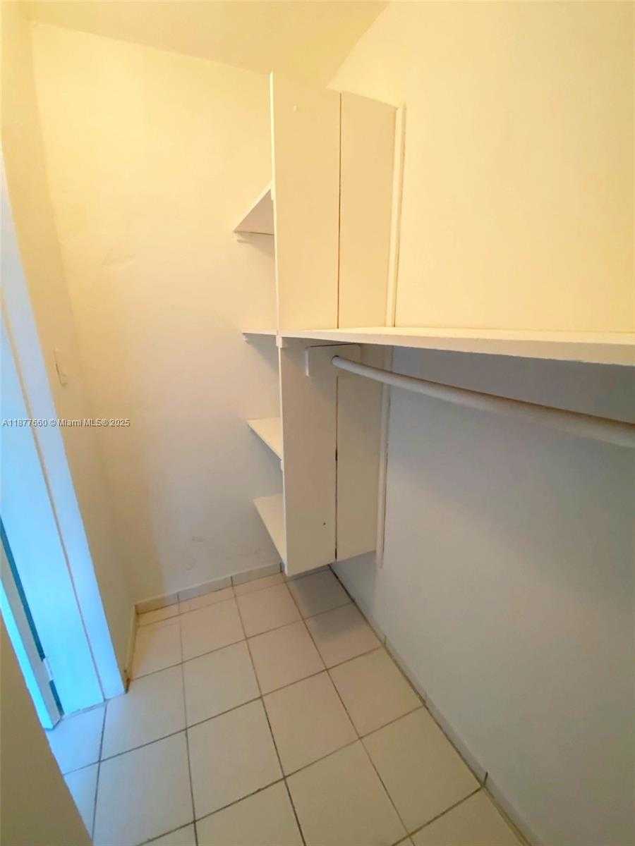 Small Image of 2612 JOHNSON ST #13, Hollywood Number 9
