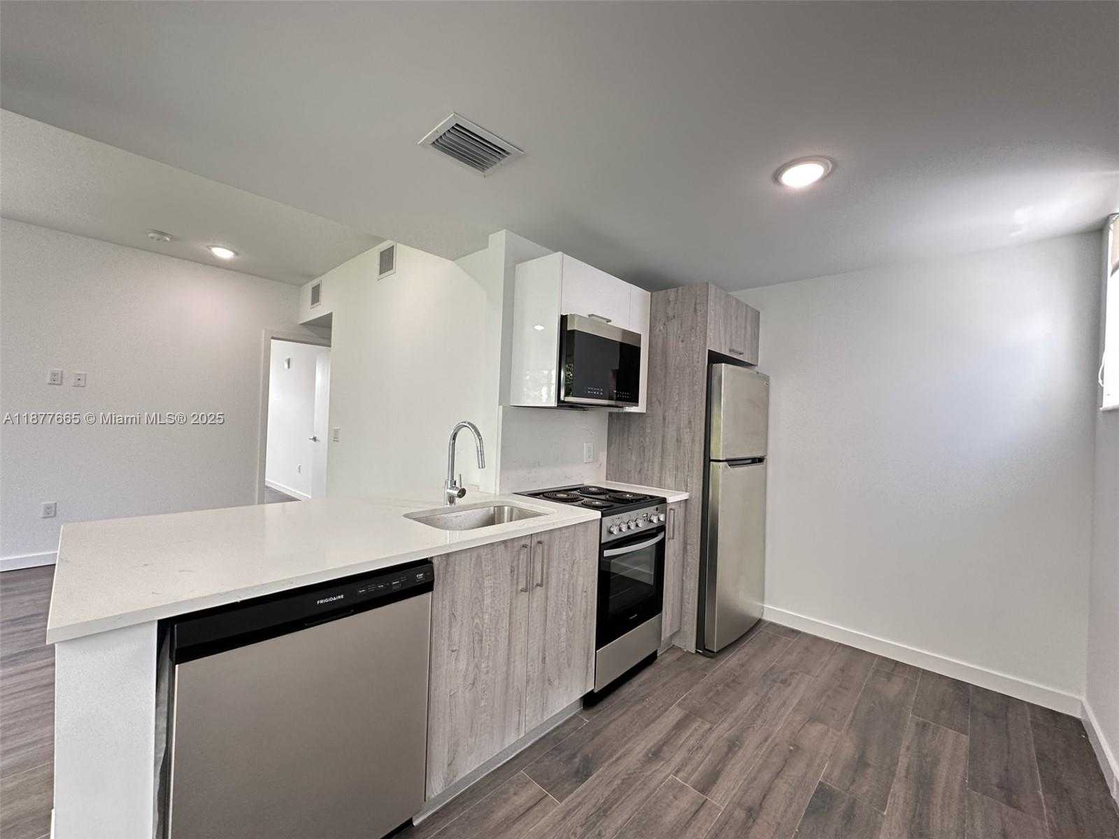 Small Image of 1570 EUCLID AVE #01, Miami Beach Number 3