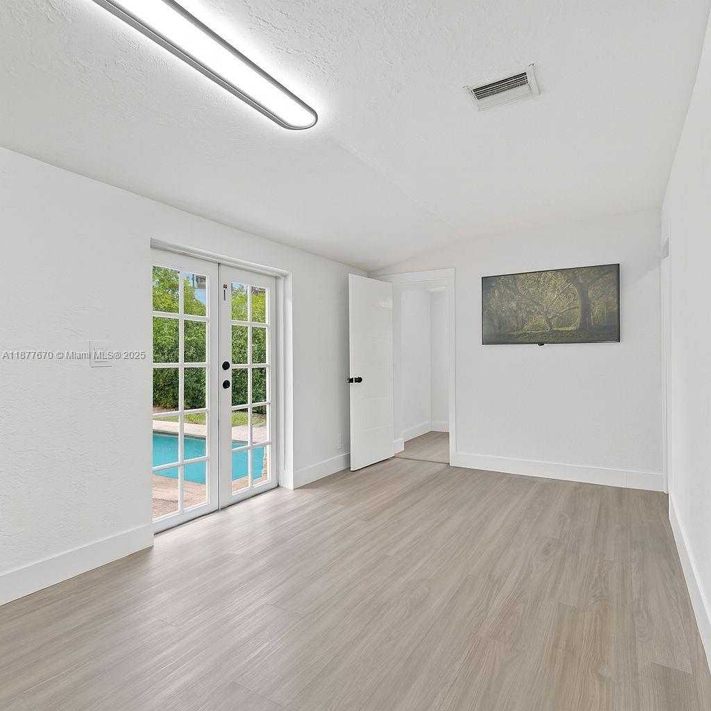 Small Image of 1254 POLK ST, Hollywood Number 10